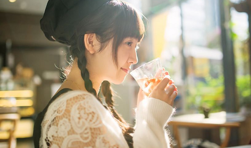 女人右眼皮上的短命痣 女人右眼皮上的短命痣图解