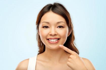 女人痣相好婚姻 有这些痣相的人能够拥有一段好婚姻