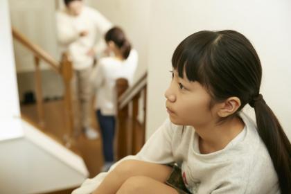 化解门对门的帘子要多长 门对门会怎么样