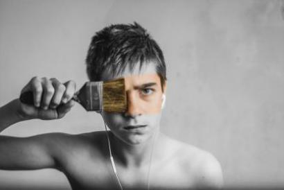 男人左眼后有个痣什么说法 眼部的痣相分析