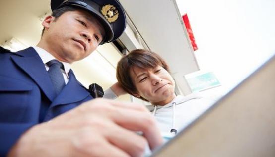 梦见警察是什么意思 梦见警察有什么预兆