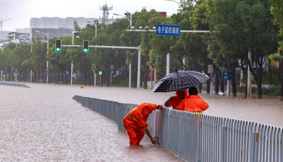 梦见趟水走路的什么意思 梦见趟水走路有什么预兆