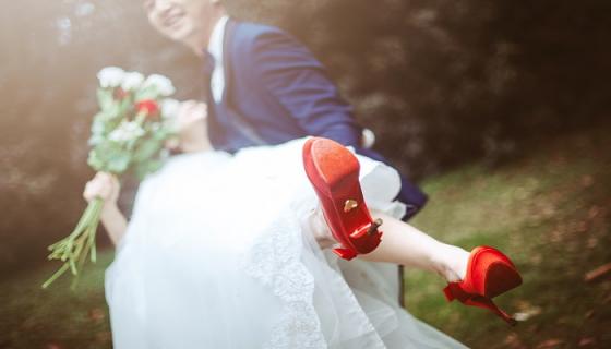梦见穿婚纱结婚是什么意思