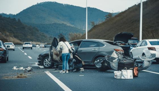 梦见撞车但是人没事