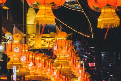 元宵节打灯笼的起源，元宵节灯谜100条及答案