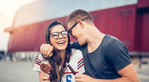 蛇和狗的属相合不合 蛇和狗的属相合不合结婚
