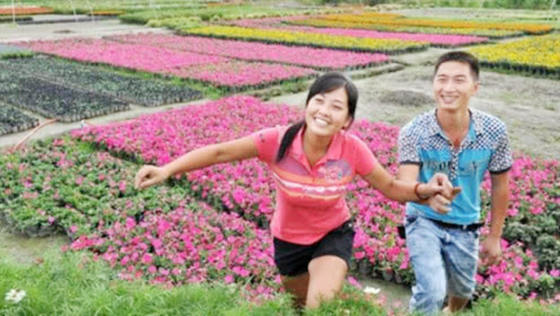 八字带桃花的人