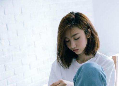 关于不想放手的句子,不想放开的手相女