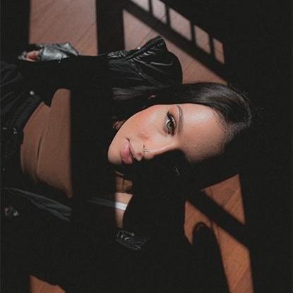中年女人梦见屋外刮大风,意味着什么?