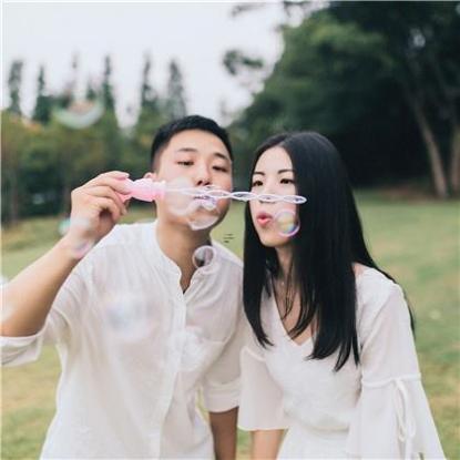 余伟的寓意,取名余伟名字的含义意思解析